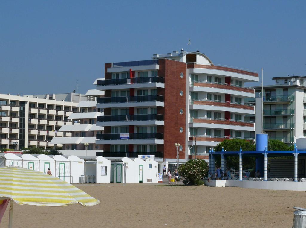 Residence Panorama Apart Hotel Bibione Eksteriør billede
